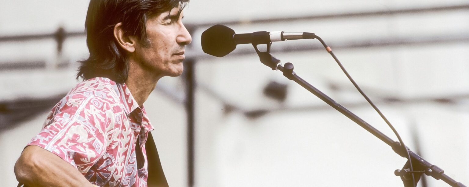 كيف انتهى الأمر بـ Townes Van Zandt في فيديو موسيقي لأغنية كتبها وأدىها فنان آخر
