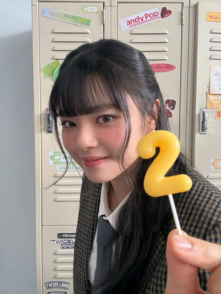 260319 تحديث تويتر اليابان - 🍭مرة واحدة للذكرى التاسعة لليابان D-2 🍬 TWICE ممكنة فقط لأن هناك 9 منا مرة واحدة ممكنة فقط لأنها الذكرى التاسعة لنا الذكرى التاسعة التي تنبض بالقلب 💗😉 (جونغيون وتشايونغ)