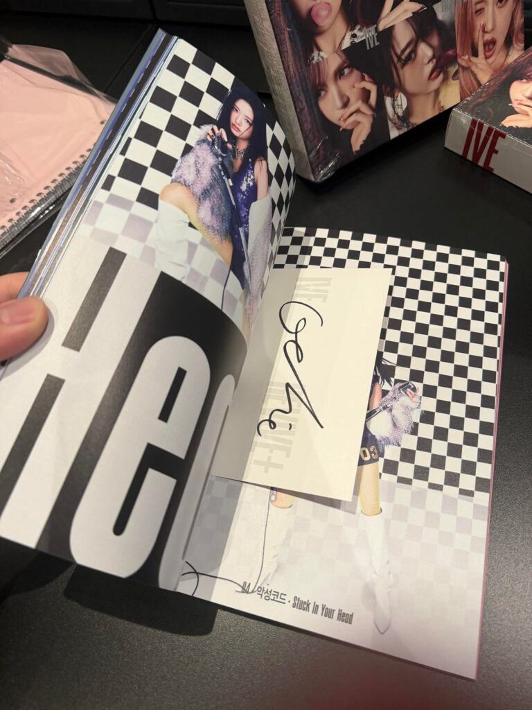 أبحث عن تذكرة حفلة استماع IVE في لوس أنجلوس (يتم تقديم بطاقة بريدية مجانية)