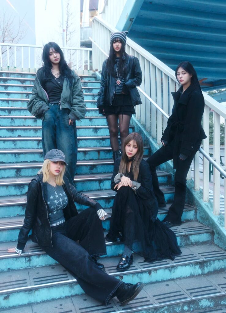 LATENCY - الألبوم المصغر الأول: LATE O' CLOCK (الصورة المفاهيمية رقم 3)