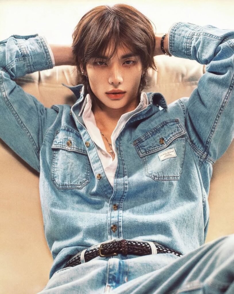 تم الإعلان عن Stray Kids Hyunjin سفيرًا عالميًا للعلامة التجارية GUESS JEANS