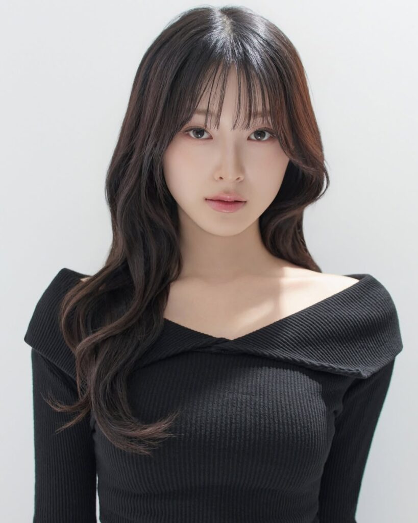 Moon Shinae (DreamNote Lara) - ELO Entertainment (صور الملف الشخصي الجديدة)