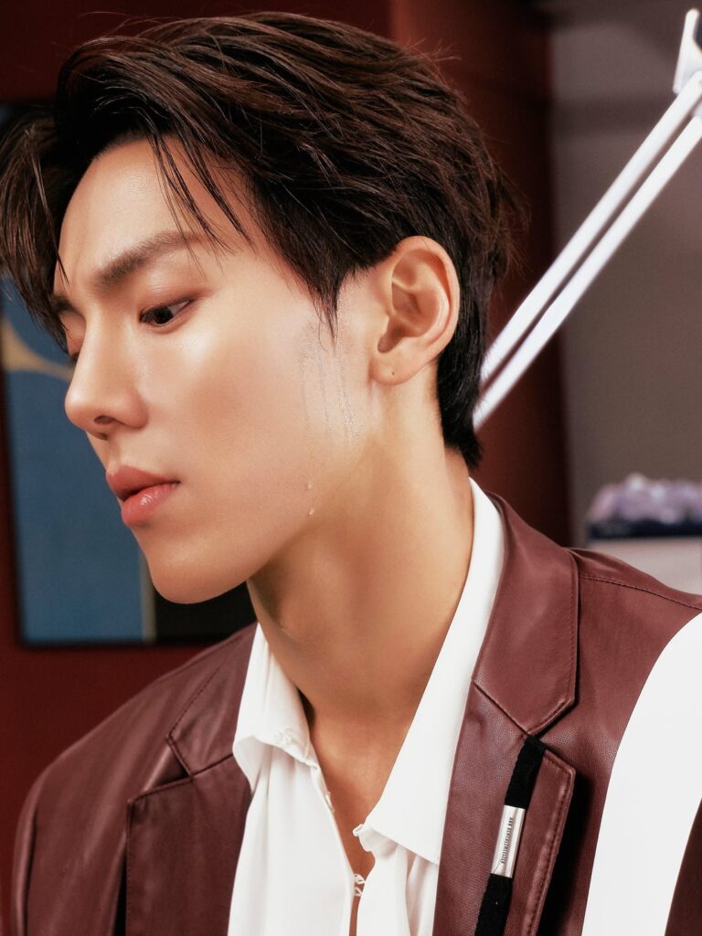 MONSTA X – الألبوم الإنجليزي: Unfold (النسخة المفاهيمية من Photo Thirst Ver. – شونو، مينهيوك) MONSTA X - الألبوم الإنجليزي: Unfold (النسخة المفاهيمية من Photo Thirst Ver. - شونو، مينهيوك)