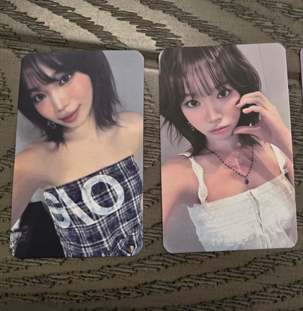 هل هذه البطاقات الفوتوغرافية حقيقية؟