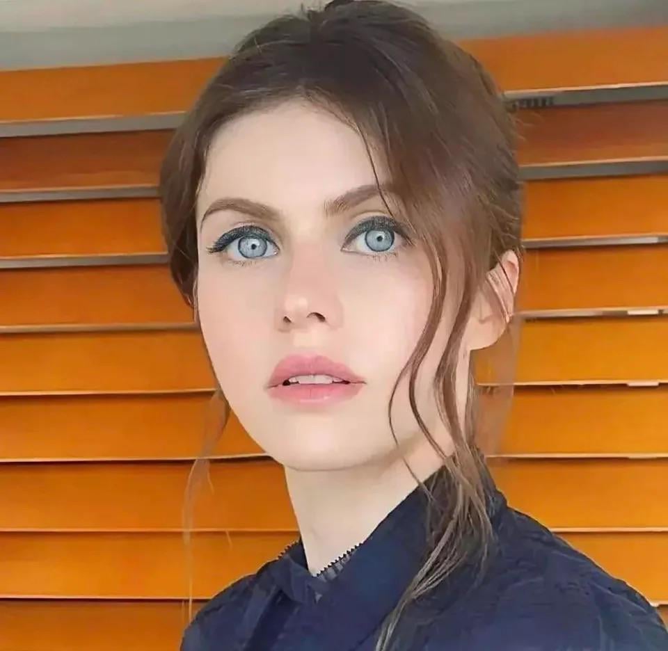Alexandra Daddario