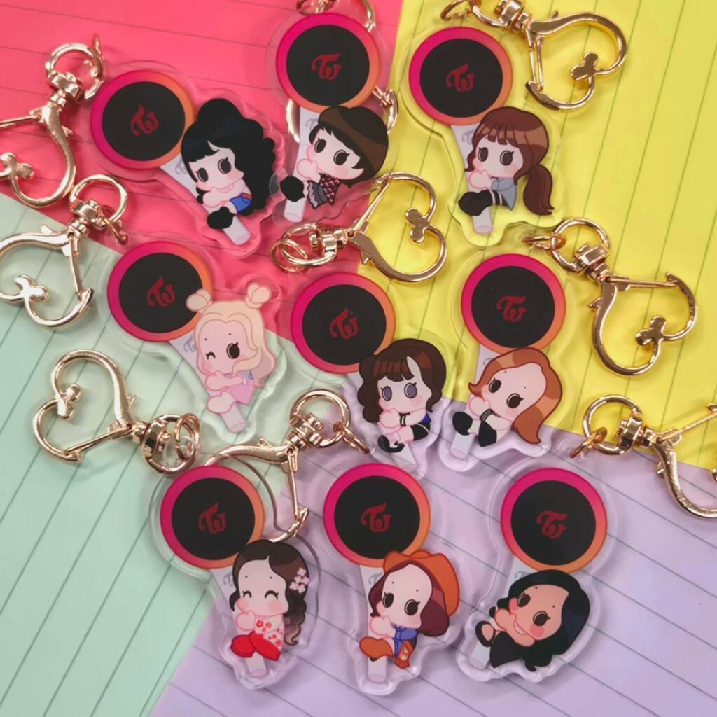 إصدارات سلسلة المفاتيح من Twice Chibis!