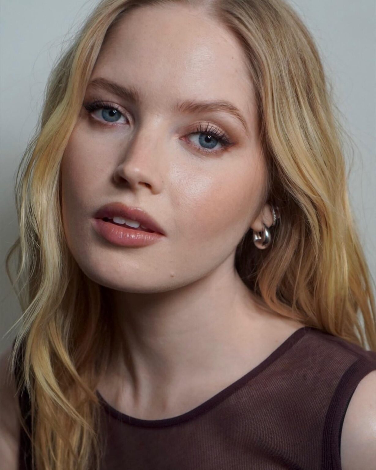 Ellie Bamber