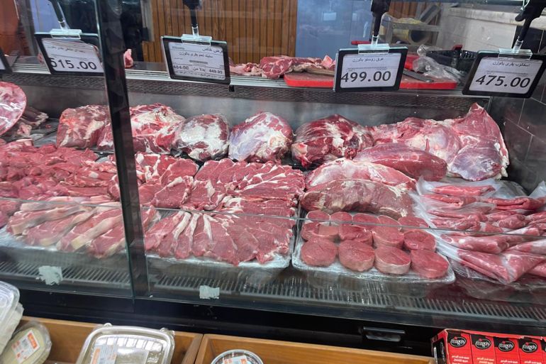 زادت أسعار الدواجن واللحوم بنسب متفاوتة متأثرة بارتفاع أسعار الأعلاف
