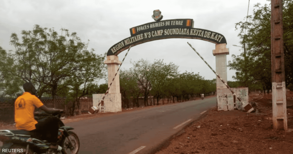 مالي.. تفاصيل الوضع في باماكو بعد هجوم القاعدة