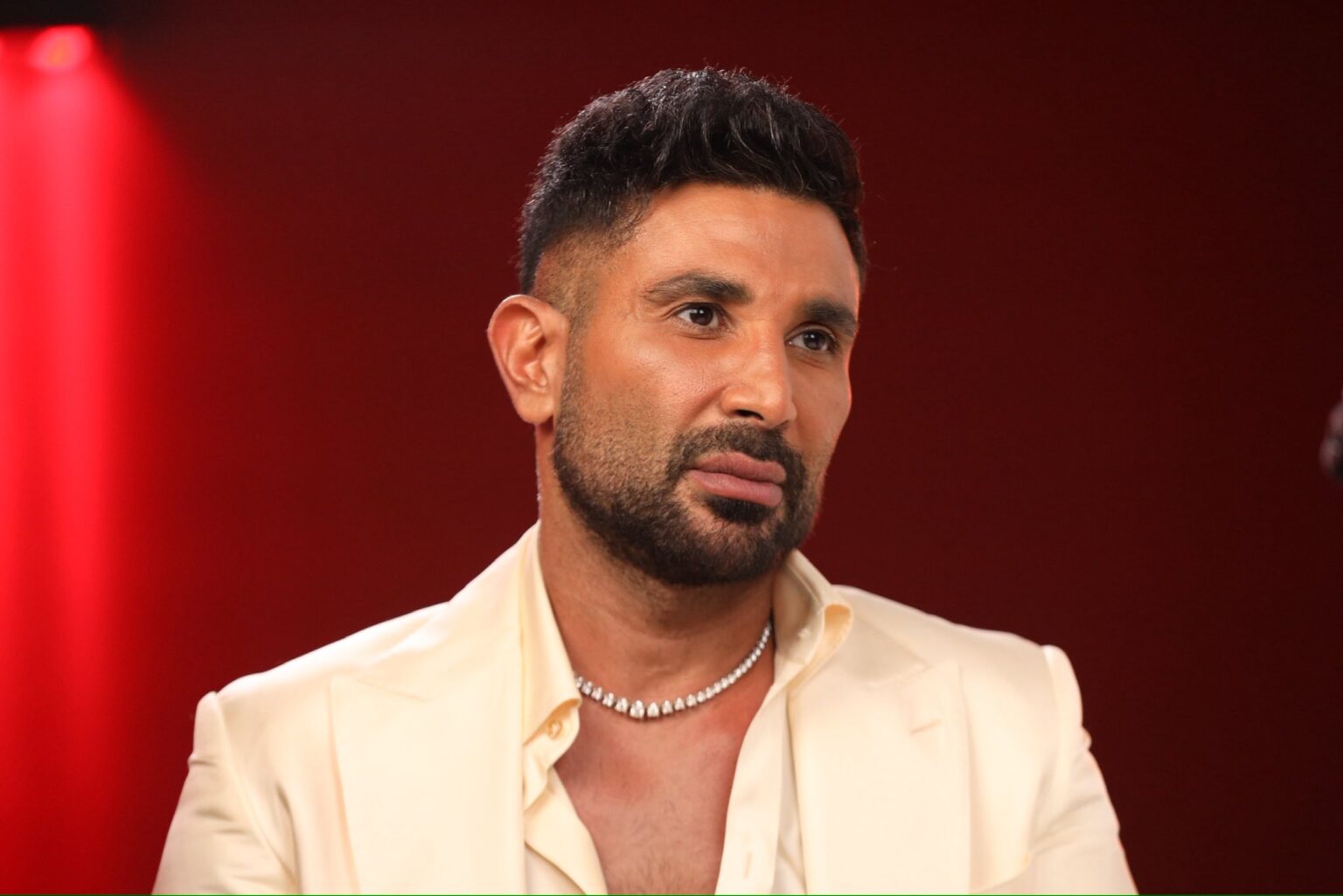 بالفيديو – أحمد سعد يفاجئ الجميع بابنته أمام الجمهور… ماذا غنّت وكيف كان التفاعل؟ موقع بصراحة-موقع النجوم