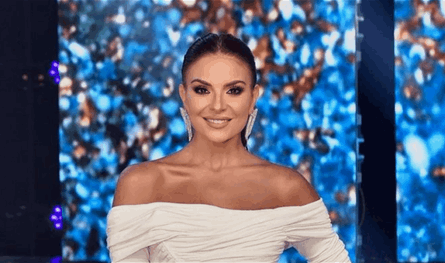 هيلدا-خليفة-تلفت-الأنظار-بإطلالة-عفوية-وسط-الطبيعة