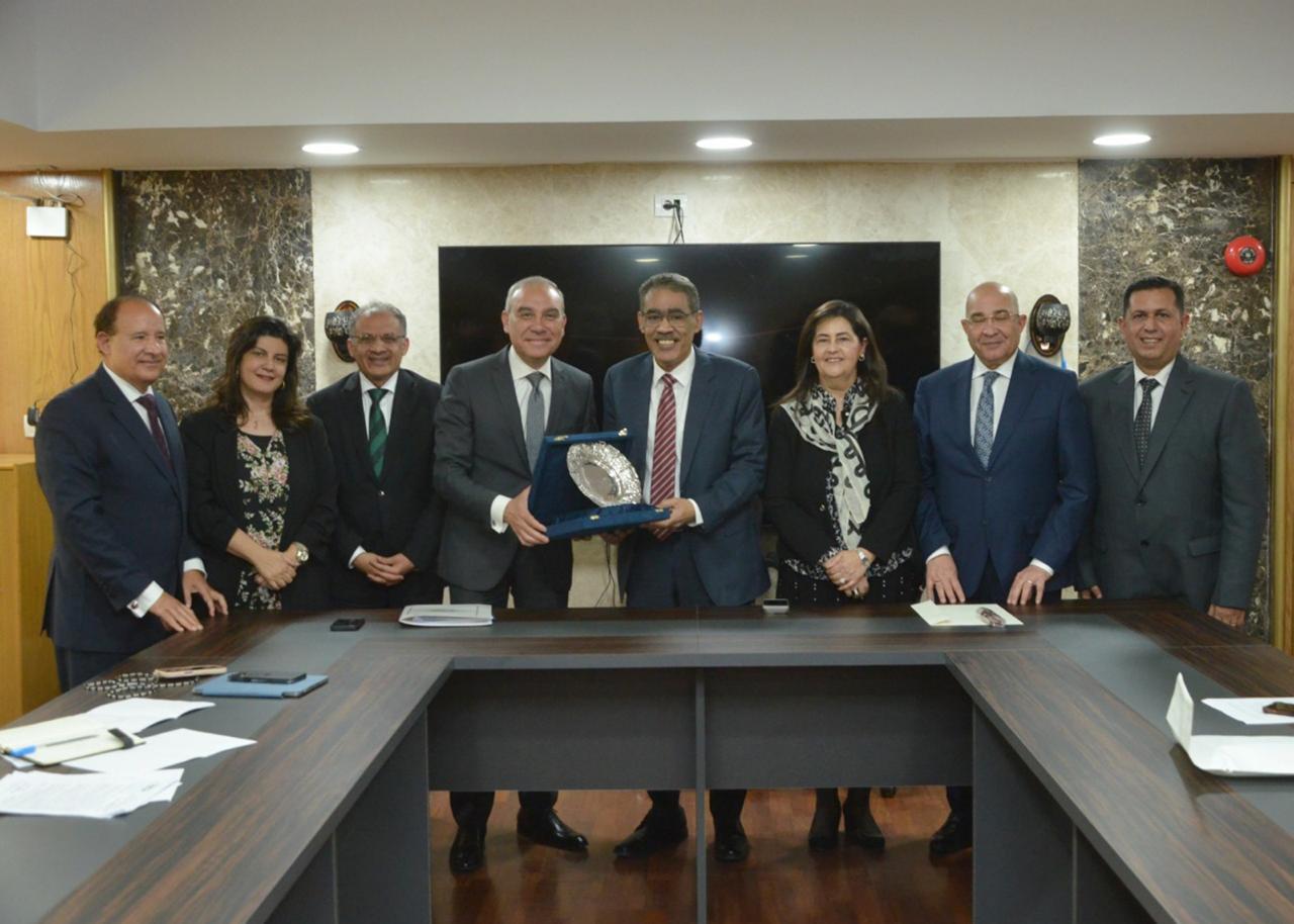 b12f3a9c-227f-4135-8197-e40c4bccff97