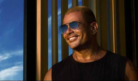 أسعار-تذاكر-حفل-عمرو-دياب-تشعل-جدلاً-على-مواقع-التواصل