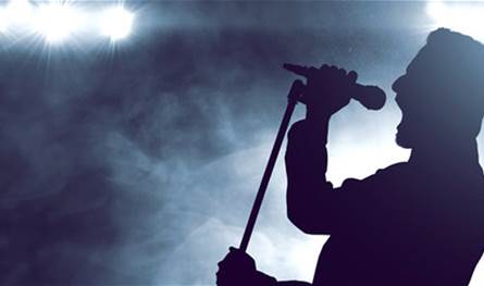 حلق-شعره-بالكامل…-فنان-معروف-جدّاً-يكشف-عن-إصابته-بهذا-المرض!-(صور)