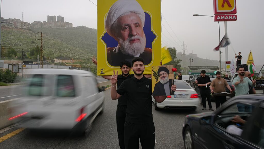 "السلطة تقدم تنازلات مجانية".. حزب الله: المفاوضات المباشرة غير موجودة بالنسبة لنا وسنواصل المقاومة