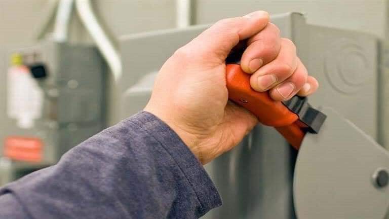 فصل الكهرباء عن عدة مناطق في بيلا كفر الشيخ.. المواعيد والأماكن