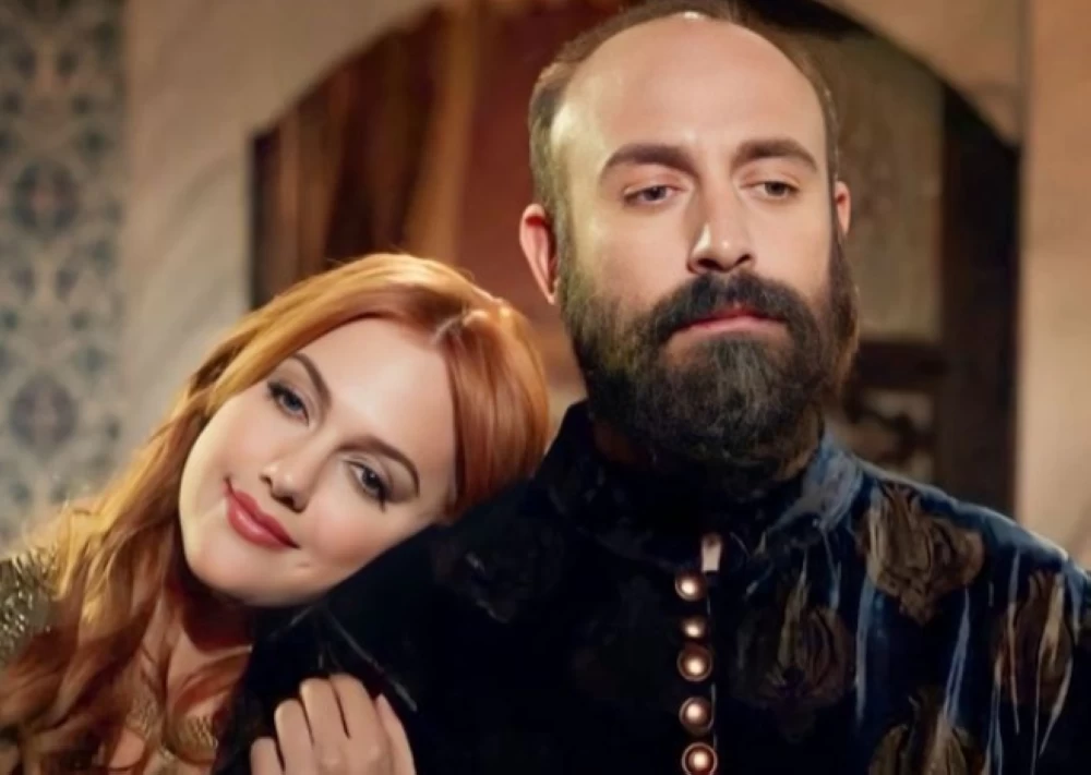 خالد أرغنتش ومريم أوزرلى