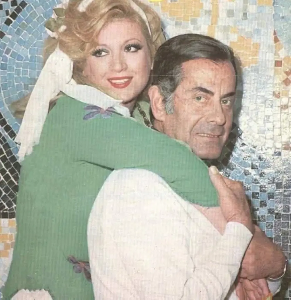 بعد 52 عامًا من الفراق.. وفاة خطيبة فريد الأطرش خطيبة فريد الأطرش