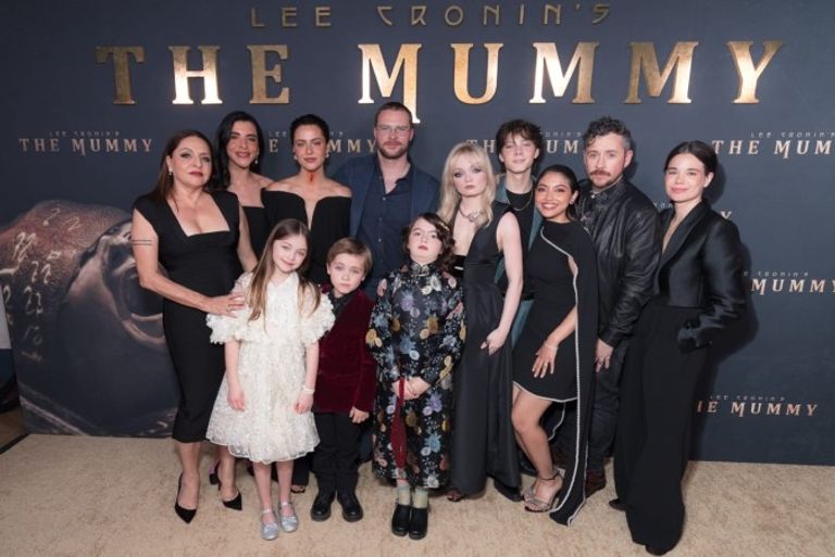 الفنانة مي الغيطي