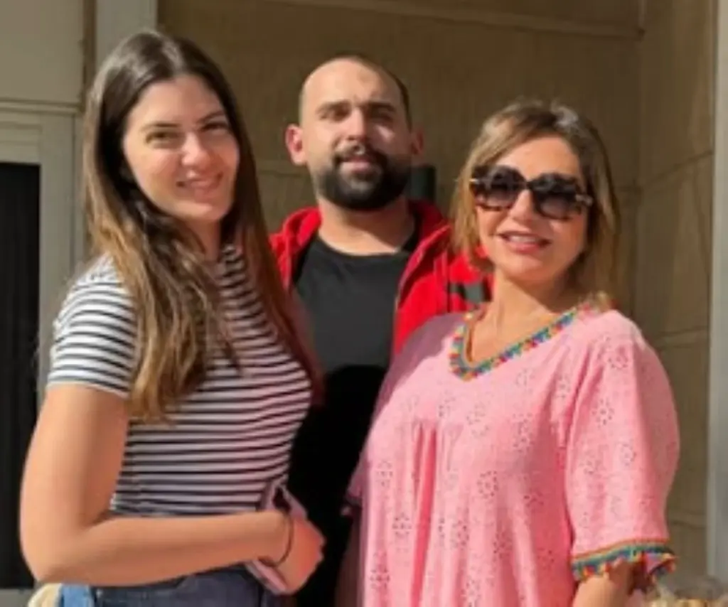 «أنقى أنواع السعادة».. ليلى علوي تشارك جمهورها لقطات من احتفالها بشم النسيم مع أسرتها (صور) ليلى علوي