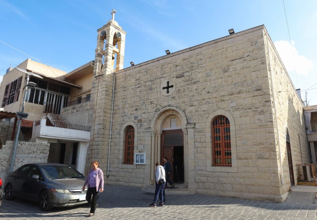 مسيحيون بجنوب لبنان يخشون وصول الحرب لبلداتهم