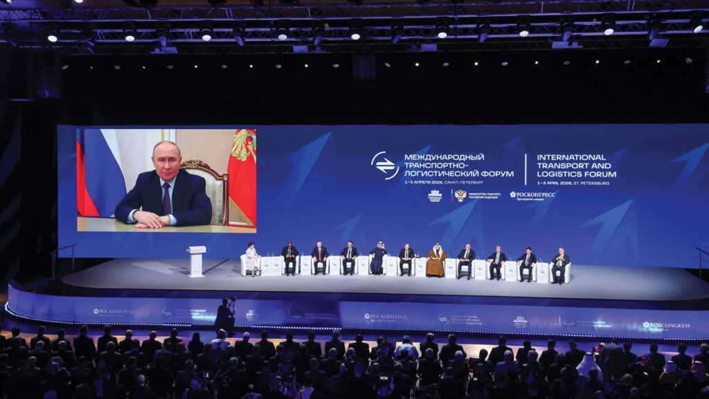 إغلاق إيران لـ «هرمز» تهديد غير مسبوق لسلاسل الإمداد العالمية