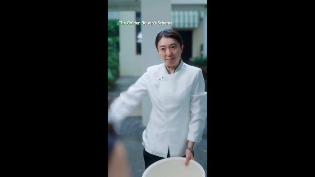 😅💫 لا أدري لماذا، لكن هذا المشهد أضحكني#verticaldrama #shortdrama #mustwatch#MicroDrama #cdrama