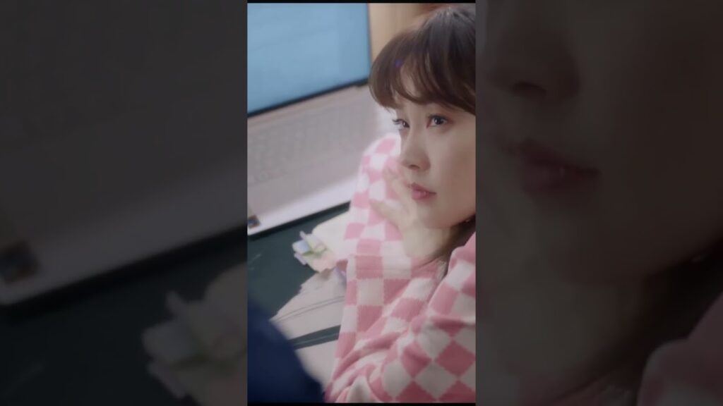 حمل صديقته النائمة إلى الفراش. #weizheming #youaremysecret #cdrama