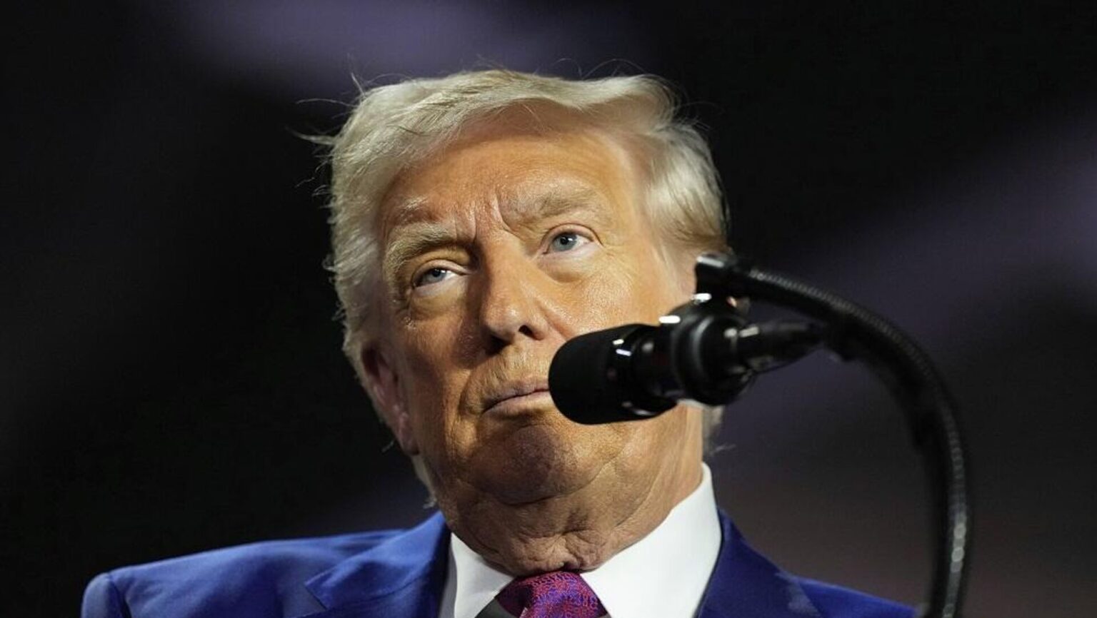 على إيران عدم فرض رسوم على ناقلات النفط التي تعبر مضيق هرمز وإن فعلت فعليها التوقف