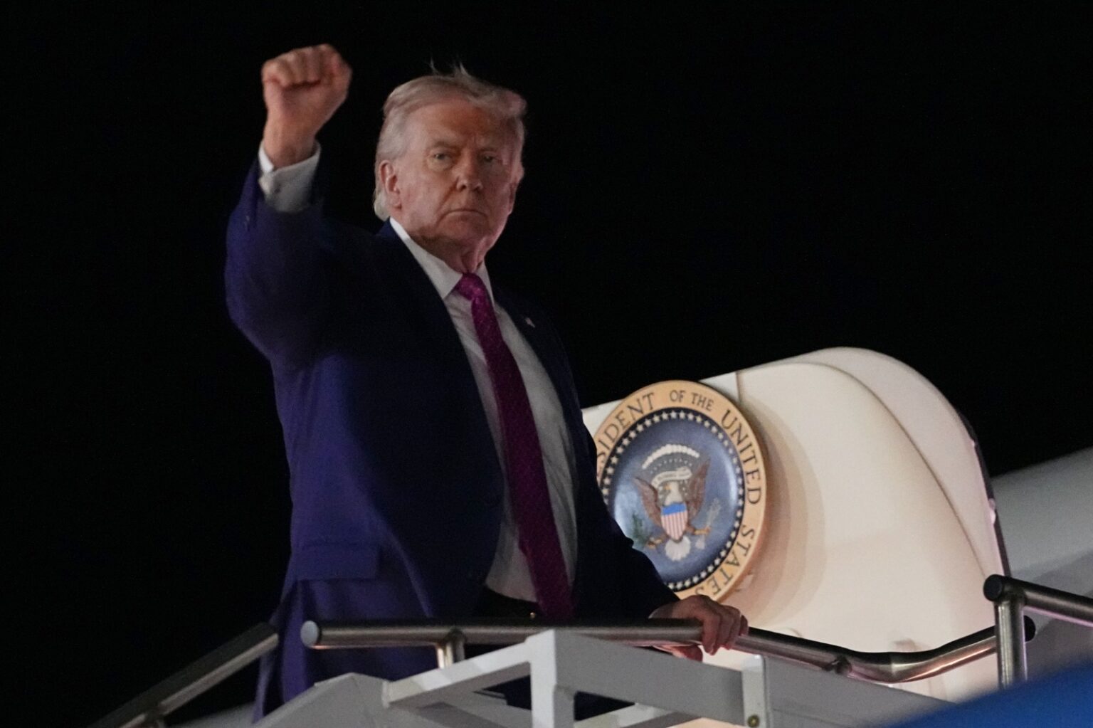 ترامب "غير مهتم" بالمفاوضات مع إيران: لا فرق بالنسبة لي