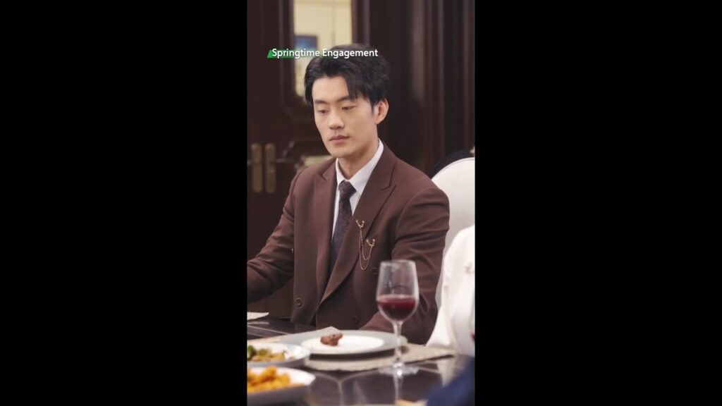 😠 ماذا تفعل؟ هذا غير مهذّب#verticaldrama #shortdrama #mustwatch#MicroDrama #cdrama 😠 ماذا تفعل؟ هذا غير مهذّب#verticaldrama #shortdrama #mustwatch#MicroDrama #cdrama