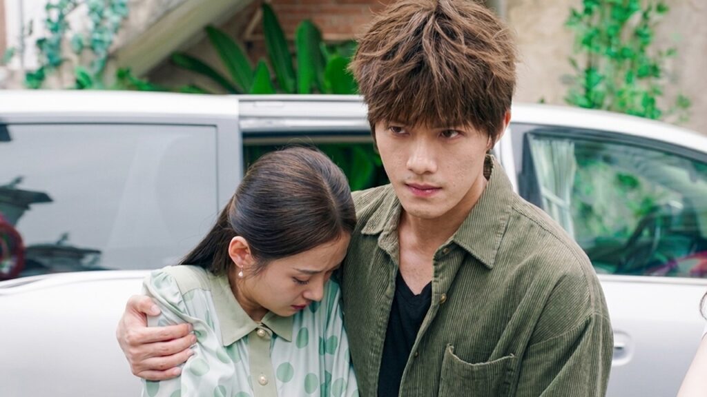 حتى لو كان الجميع قاسي معها , هو الوحيد الذي يساندها وتجد الأمان معه❤️( الجمال القبيح ) حتى لو كان الجميع قاسي معها , هو الوحيد الذي يساندها وتجد الأمان معه❤️( الجمال القبيح )