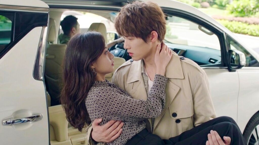 علاقة حب سريـة بين الفنانـة المشهورة و مدير اعمالها ❤️( الجمال القبيح  )