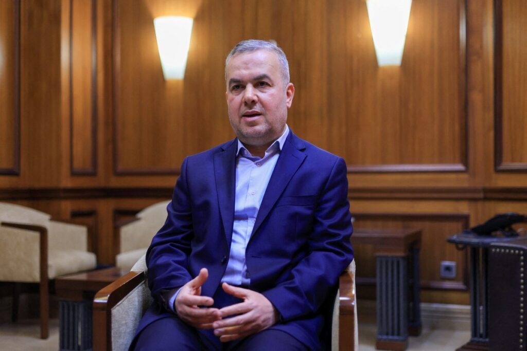 حزب الله: تفاوض الحكومة مع إسرائيل سيزيد الانقسام بين اللبنانيين