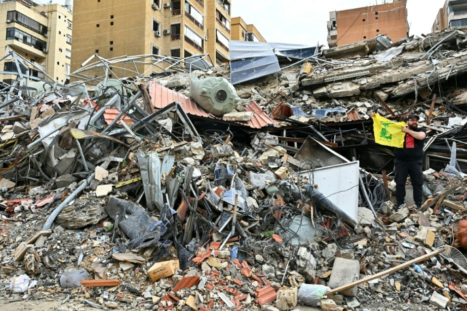 في ضاحية بيروت الجنوبية المدمّرة لبنانيون يريدون التمسّك بالأمل بعد وقف إطلاق النار