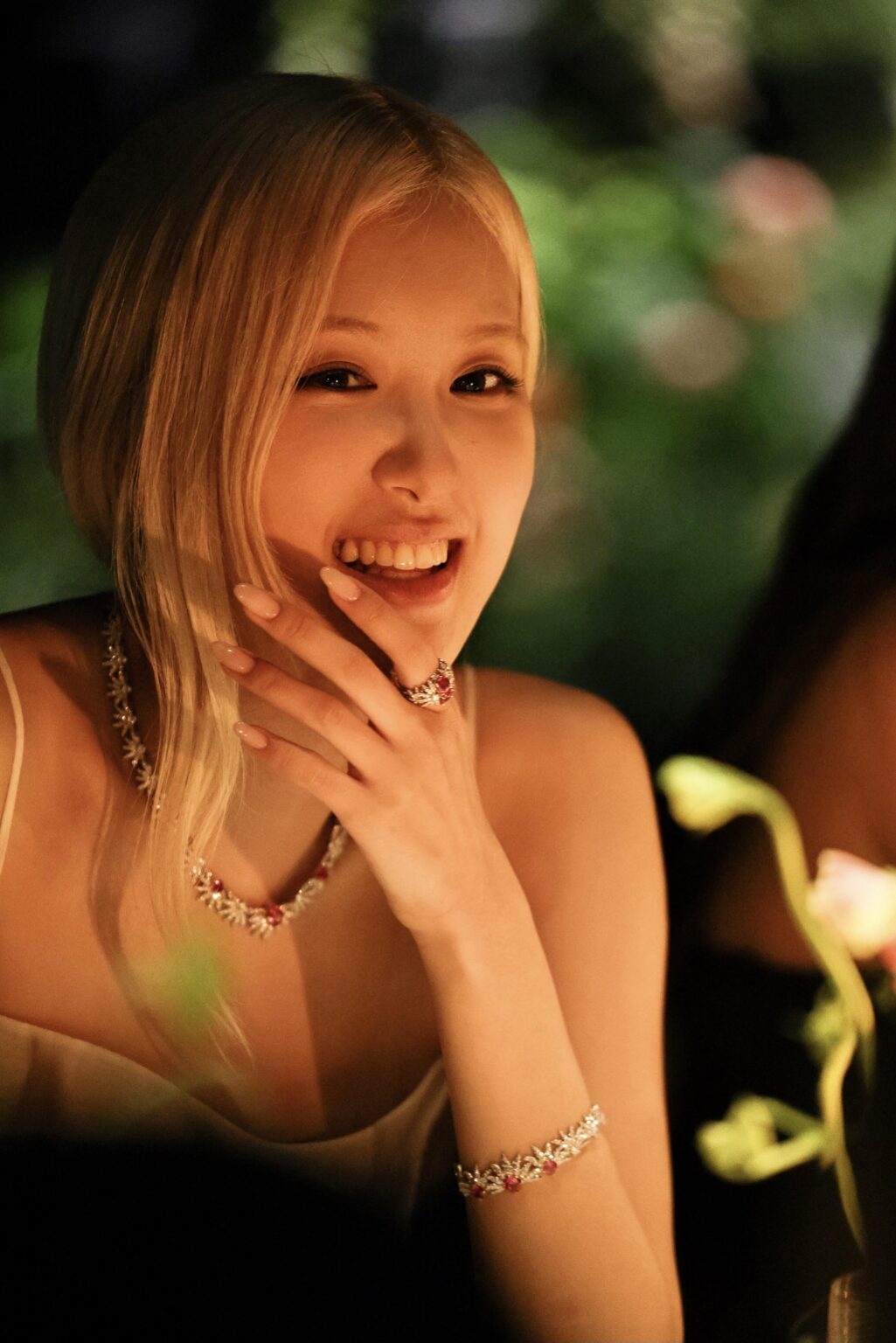 روزيه في حفل Tiffany & Co. Blue Book Gala في مدينة نيويورك