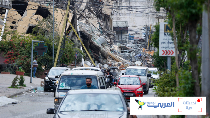 قنابل مضيئة فوق الجلاحية وتفجير في ميس الجبل