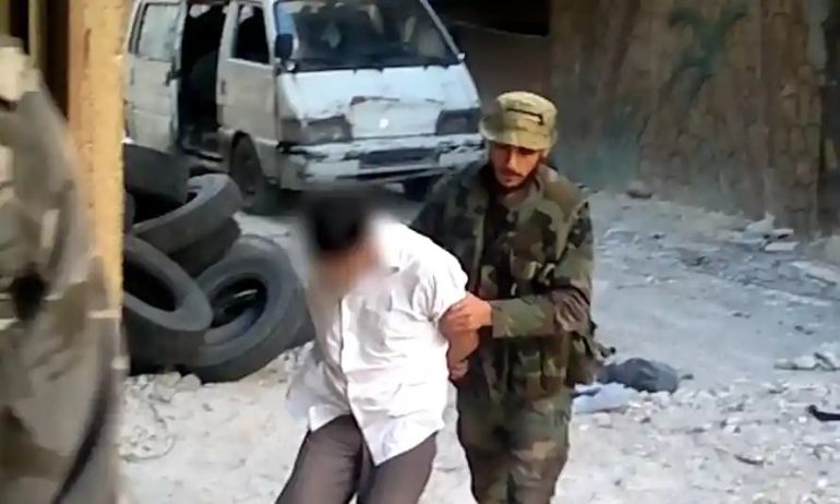 صف الضابط أمجد يوسف مرتكب مجزرة حي التضامن بدمشق عام 2013