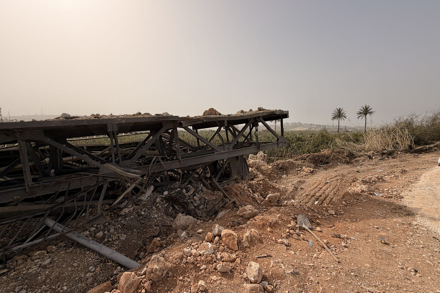 عزل جنوب الليطاني.. صور فضائية تكشف تدمير 4 جسور حيوية بلبنان | أخبار