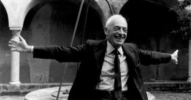 سول بيلو.. أديب أمريكى حصد نوبل فى الأدب لفهمه الإنسانى الدقيق سول بيلو.. أديب أمريكى حصد نوبل فى الأدب لفهمه الإنسانى الدقيق