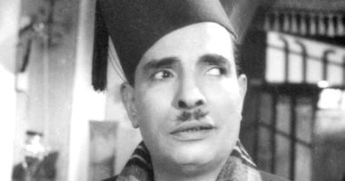 عبدالفتاح القصرى الذى لا نعرفه.. مترجم وخريج لغات ومولود في فمه ملعقة ذهب عبدالفتاح القصرى الذى لا نعرفه.. مترجم وخريج لغات ومولود في فمه ملعقة ذهب