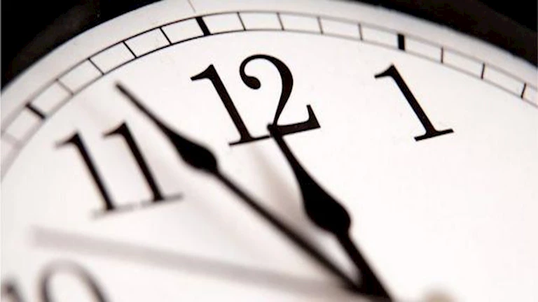 الحكومة توضح موعد تطبيق التوقيت الصيفي وتقديم الساعة 60 دقيقة