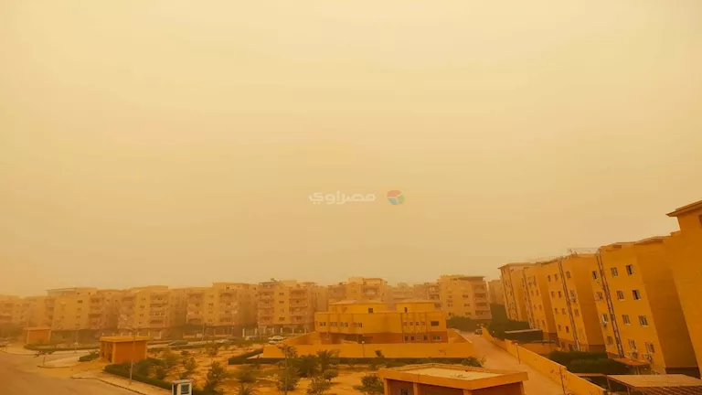 الأرصاد تُحذر المواطنين: تدهور الرؤية الأفقية على هذه المناطق