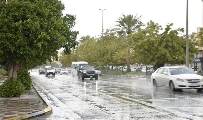 صحيفة المرصد - الأرصاد تكشف حالة الطقس المتوقعة اليوم: أمطار غزيرة تؤدي إلى جريان السيول على هذه المناطق!