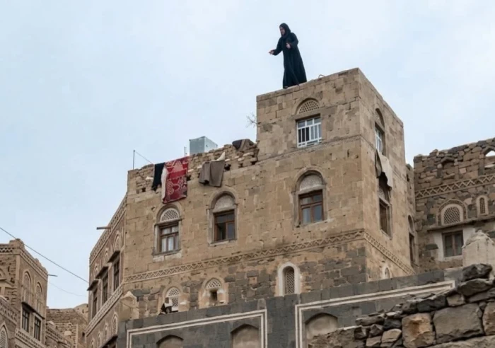 صحيفة المرصد - البنت حامل وأمها مطلقة .. تفاصيل جديدة حول حادثة انتحار فتاة يمنية من أعلى منزل والدها بمحافظة حجة