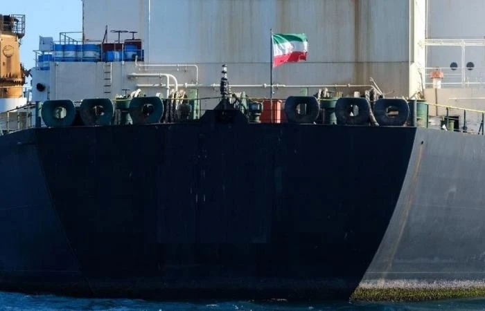 صحيفة المرصد - العثور على مواد لصنع صواريخ باليستية على متن سفينة قادمة من الصين اعترضها المارينز الأمريكي قبل وصولها إلى إيران