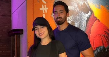 ضحك ولعب وجد وحب.. مى عز الدين وزوجها يستمتعان بلحظات ممتعة فى صالة ألعاب