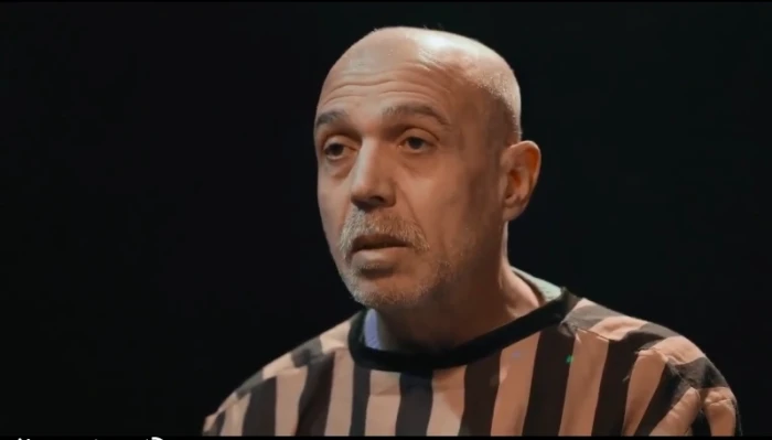 صحيفة المرصد - بالفيديو: الطيار "رامي سليمان" التابع لنظام المجرم بشار يعترف بقصف المدنيين في الغوطة الشرقية بريف دمشق بالكيماوي