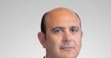 مصرع نائب رئيس بنك مصر إثر انقلاب سيارته على الطريق الإقليمى