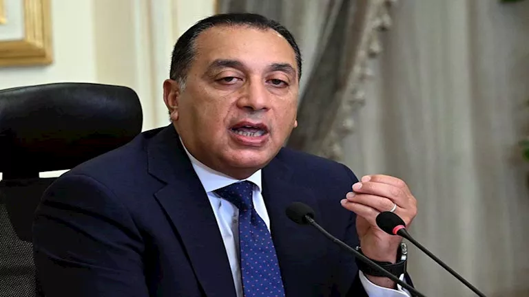 إتاحة التنقيب لمالك الأرض.. الحكومة تعدل لائحة التعدين وتحظر مناطق
